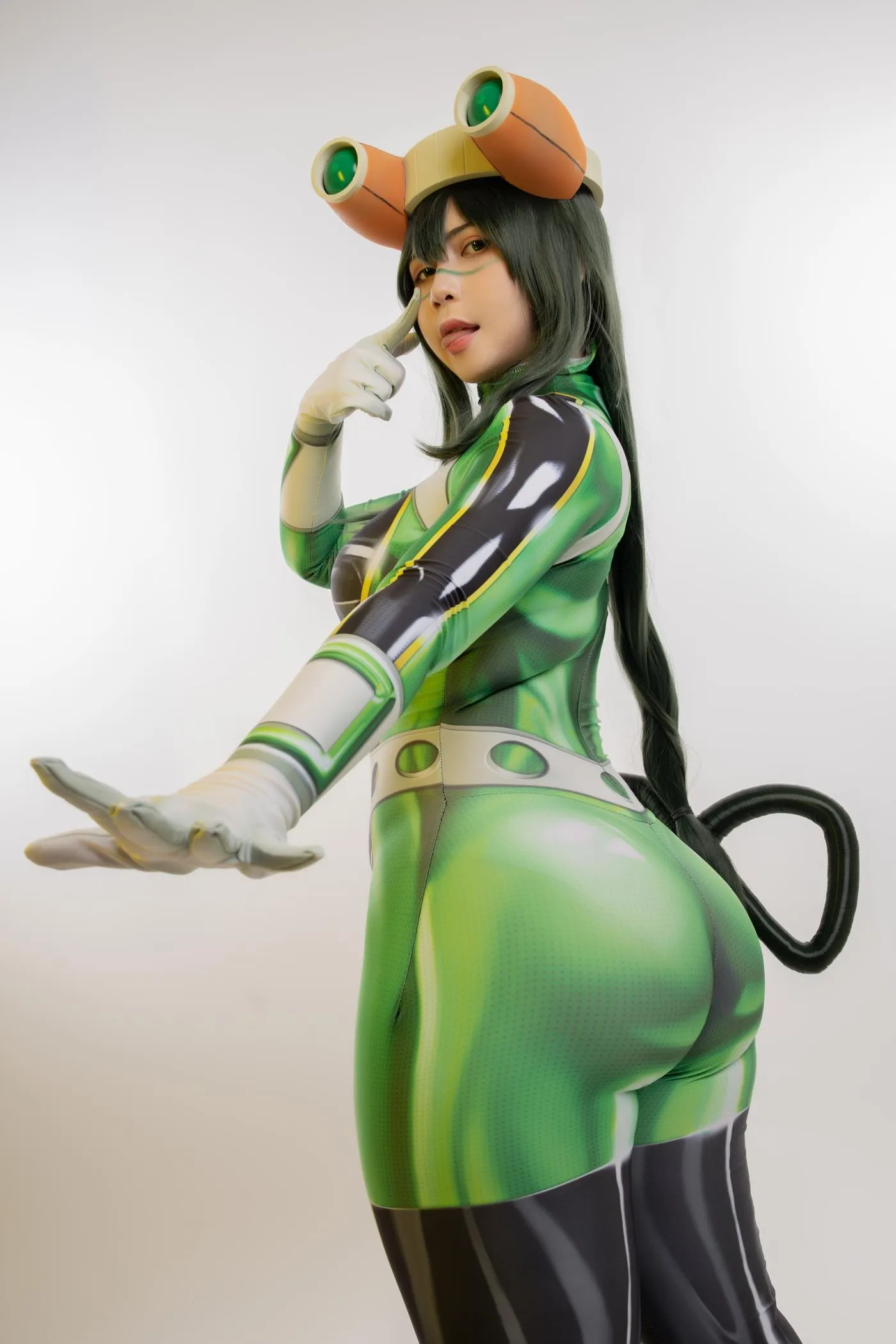 Uy Uy – NO.33 Tsuyu Asui [25P]插图8